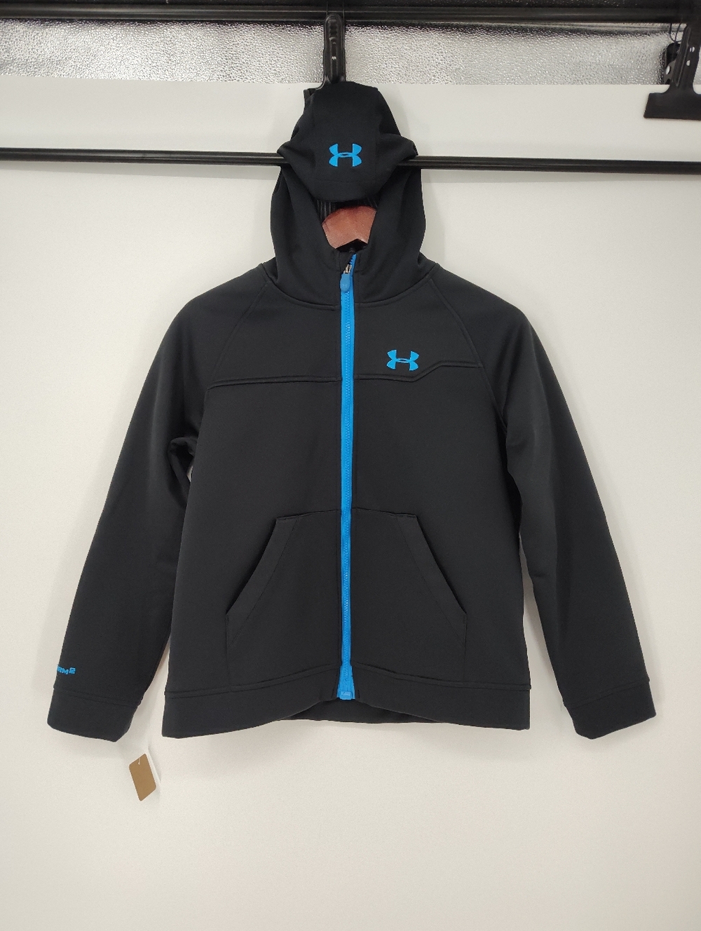 Under Armour Storm2 Black Hooded Soft Shell Jacket with Blue Accents Youth XL